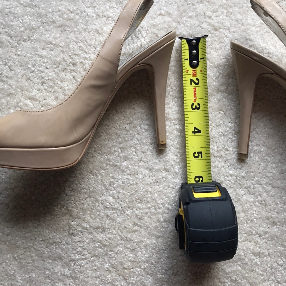 Michael Michael Kors peep toe neutral/nude heels - Picture 7 of 7